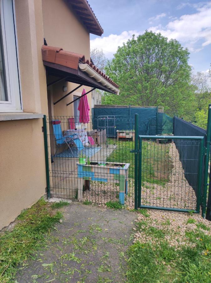 F2 Exterieur Lit King Size Apartment Brives-Charensac Luaran gambar